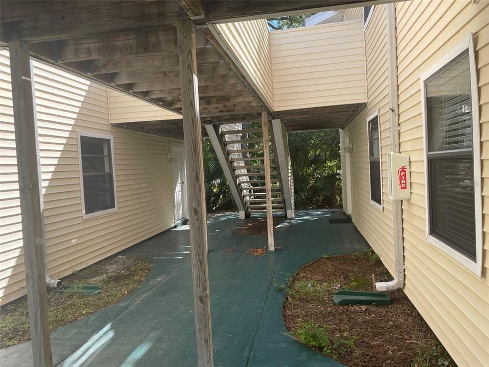 В аренду: $1,900 (2 спален, 2 ванн, 915 Квадратных фут)