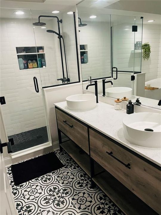 For Rent: $6,500 (3 beds, 3 baths, 1795 Square Feet)