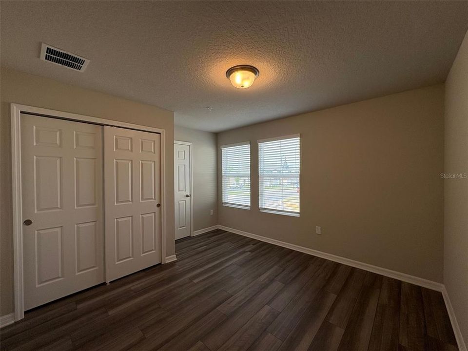 For Rent: $2,350 (3 beds, 2 baths, 1795 Square Feet)