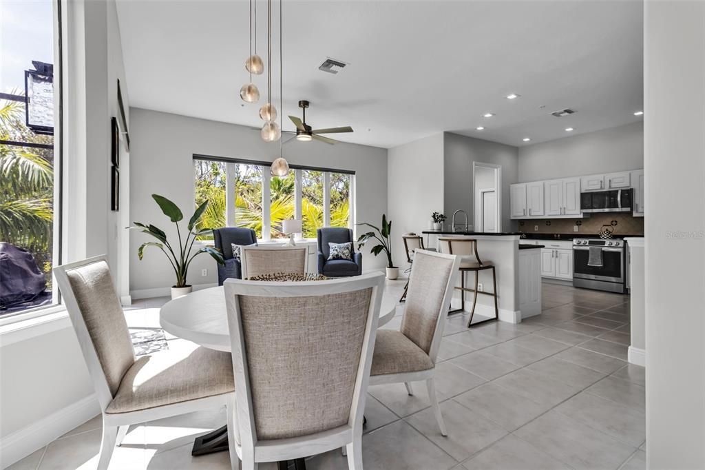 En Venta: $1,950,000 (3 camas, 3 baños, 2476 Pies cuadrados)