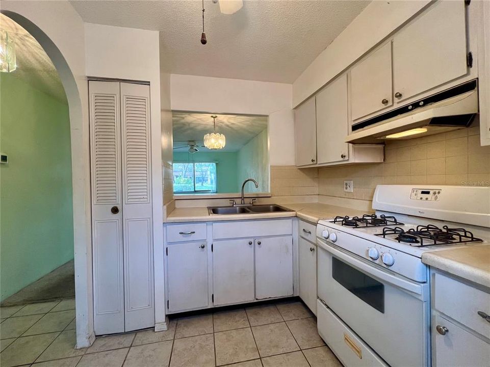 En Venta: $63,000 (1 camas, 1 baños, 646 Pies cuadrados)