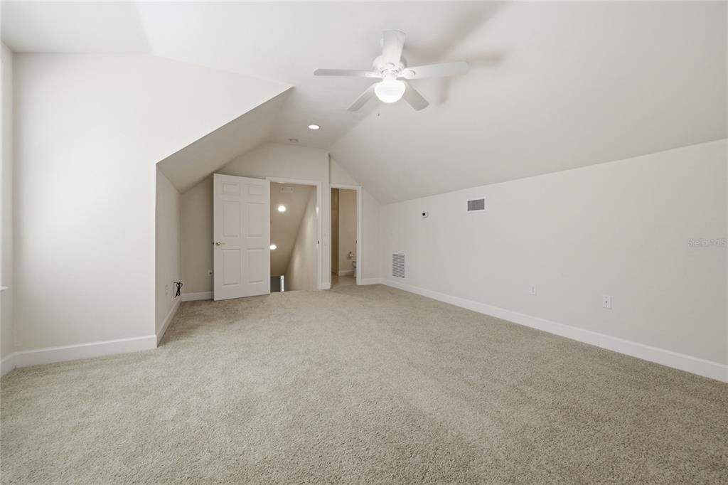 На продажу: $879,000 (5 спален, 4 ванн, 3479 Квадратных фут)