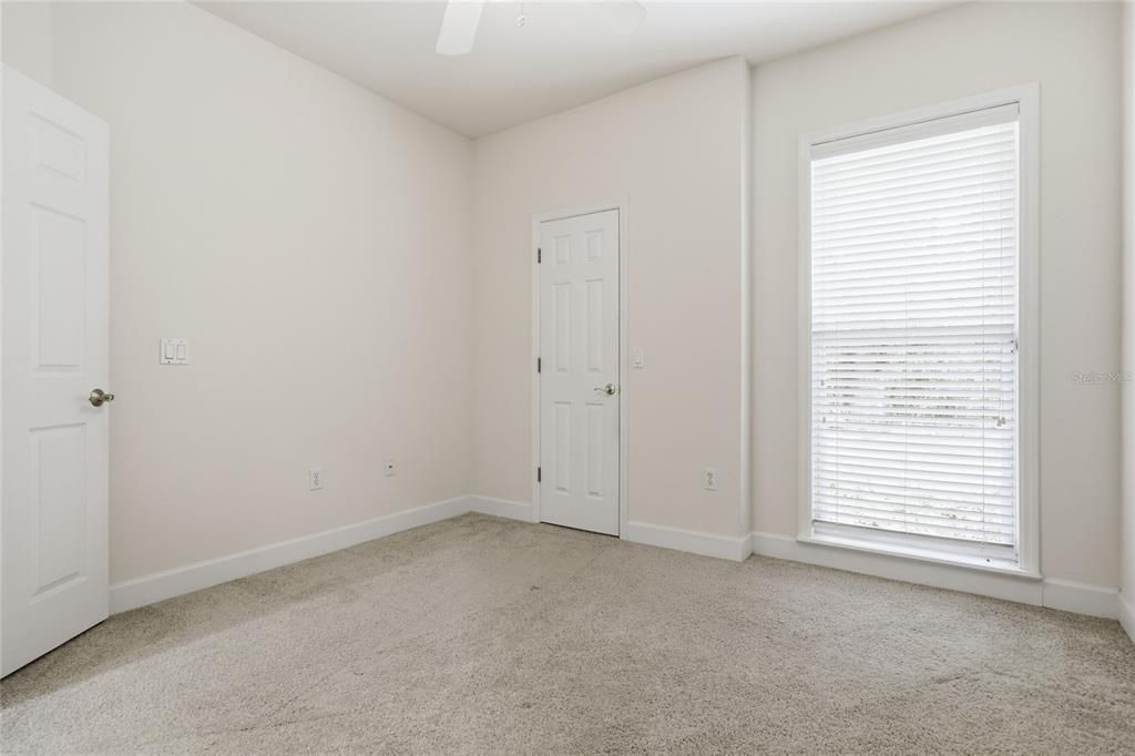 На продажу: $879,000 (5 спален, 4 ванн, 3479 Квадратных фут)