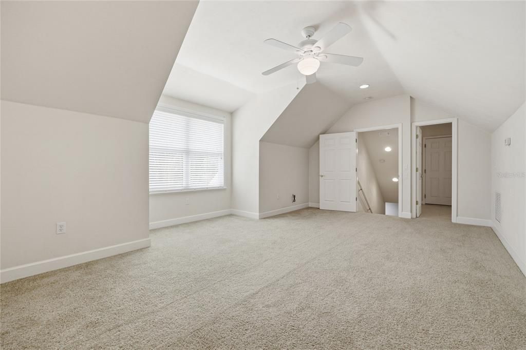 На продажу: $879,000 (5 спален, 4 ванн, 3479 Квадратных фут)