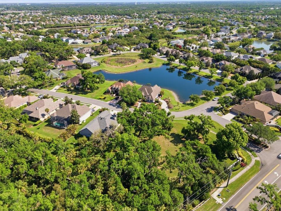 На продажу: $250,000 (0.83 acres)