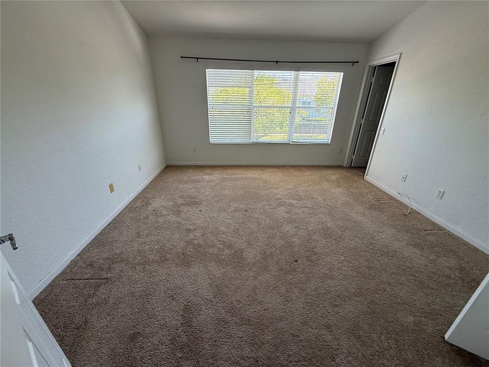 Active With Contract: $2,400 (3 beds, 2 baths, 1608 Square Feet)
