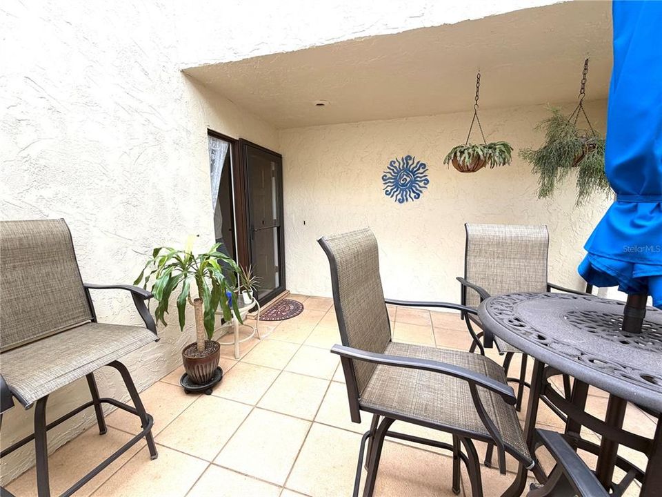 En Venta: $259,000 (2 camas, 2 baños, 1051 Pies cuadrados)