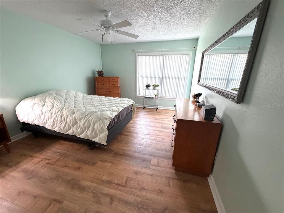 En Venta: $259,000 (2 camas, 2 baños, 1051 Pies cuadrados)