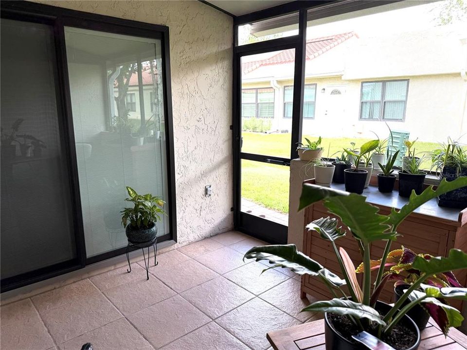En Venta: $259,000 (2 camas, 2 baños, 1051 Pies cuadrados)