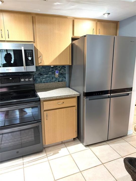 En Venta: $259,000 (2 camas, 2 baños, 1051 Pies cuadrados)