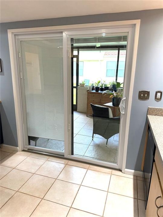 En Venta: $259,000 (2 camas, 2 baños, 1051 Pies cuadrados)