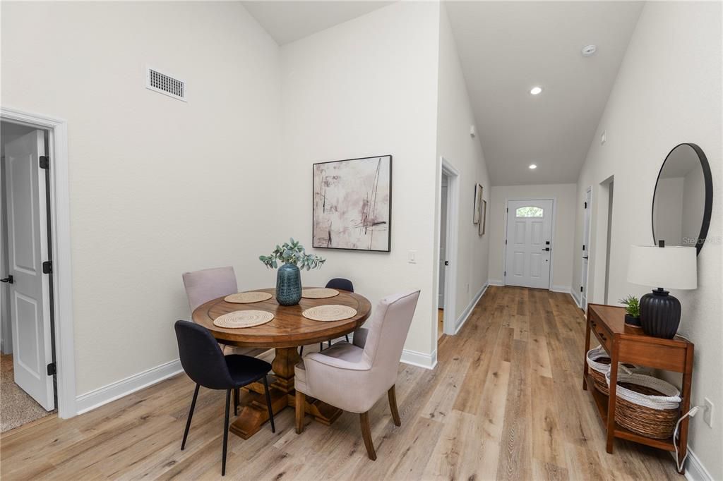 На продажу: $309,950 (3 спален, 2 ванн, 1455 Квадратных фут)