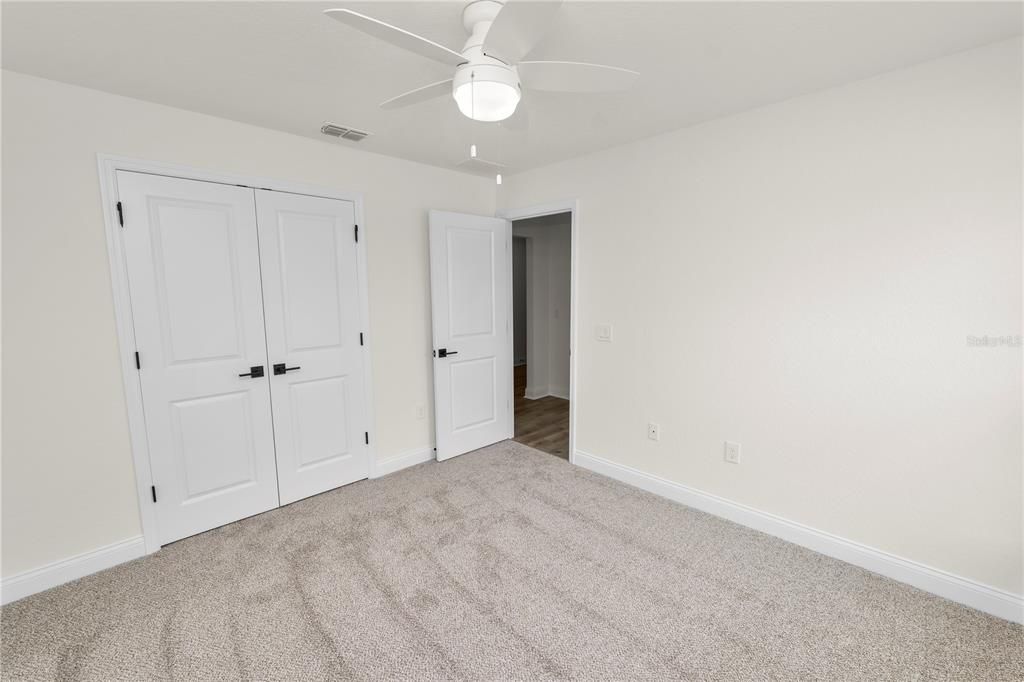 На продажу: $309,950 (3 спален, 2 ванн, 1455 Квадратных фут)