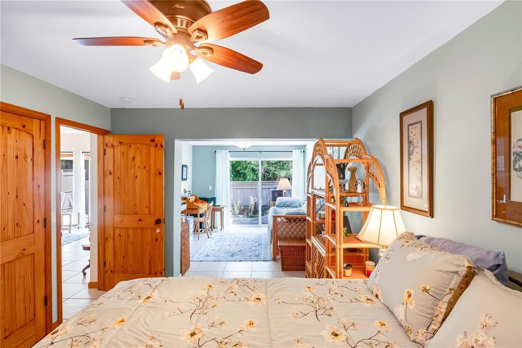 For Sale: $313,700 (4 beds, 2 baths, 1878 Square Feet)