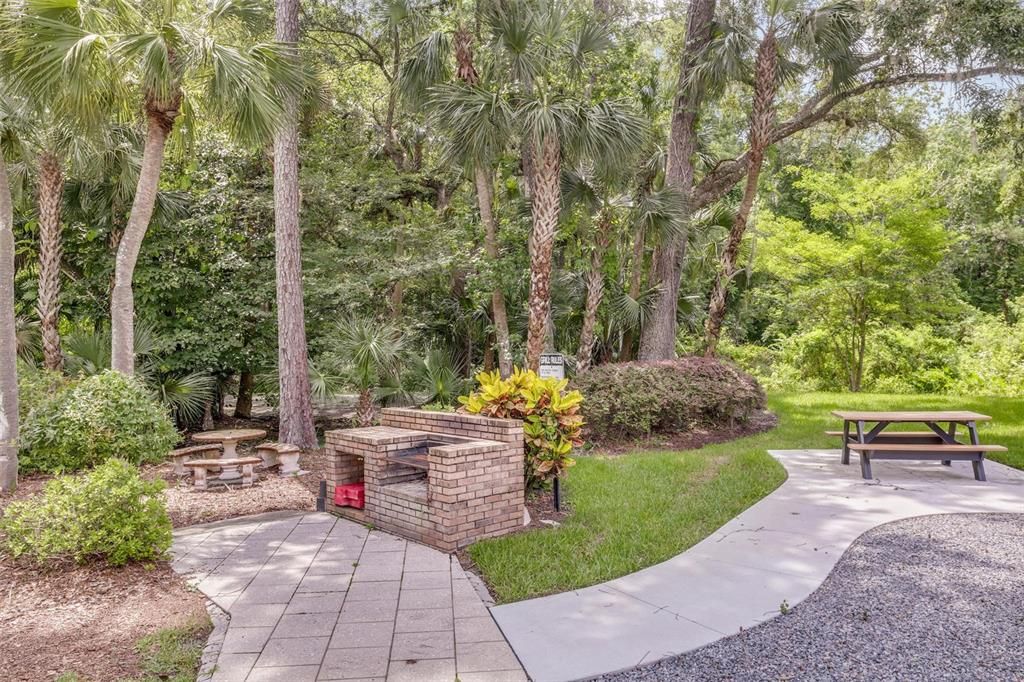 For Sale: $313,700 (4 beds, 2 baths, 1878 Square Feet)