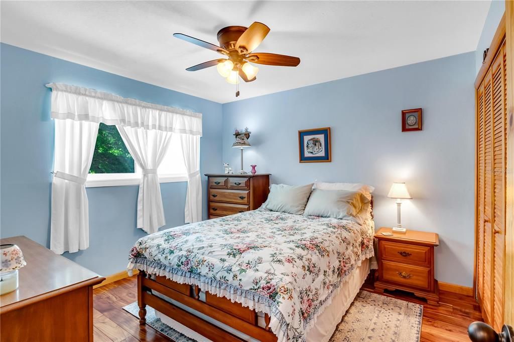 For Sale: $313,700 (4 beds, 2 baths, 1878 Square Feet)