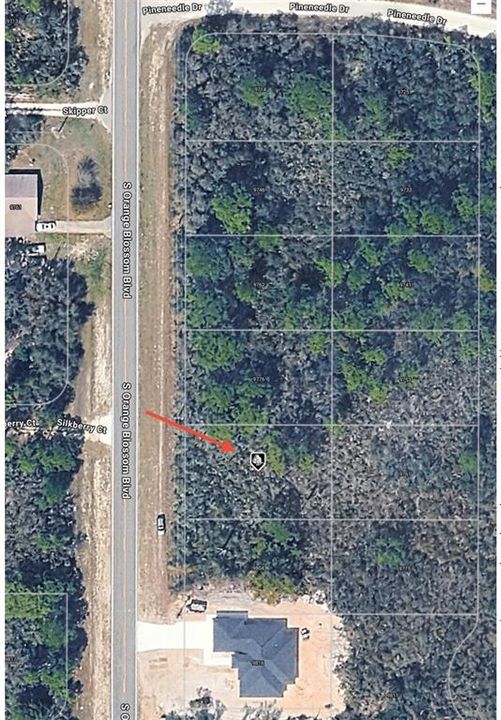 На продажу: $13,900 (0.23 acres)