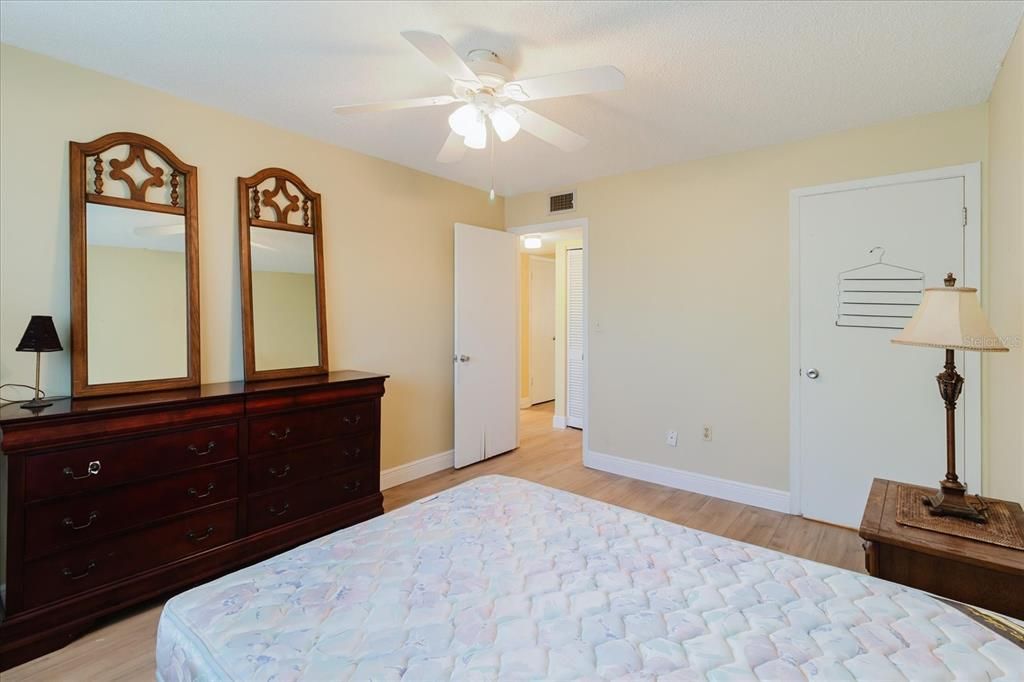 En Venta: $112,000 (2 camas, 1 baños, 870 Pies cuadrados)