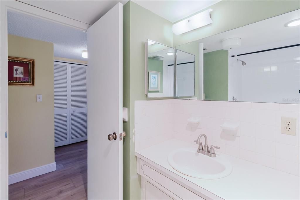 En Venta: $112,000 (2 camas, 1 baños, 870 Pies cuadrados)