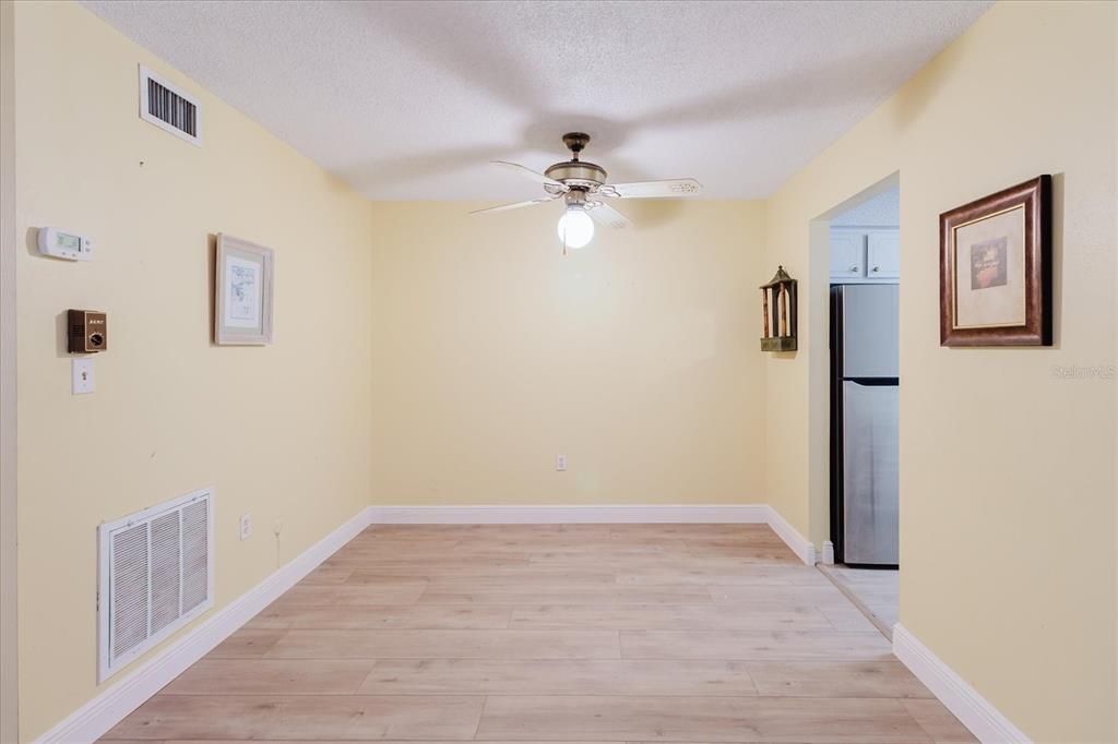 En Venta: $112,000 (2 camas, 1 baños, 870 Pies cuadrados)