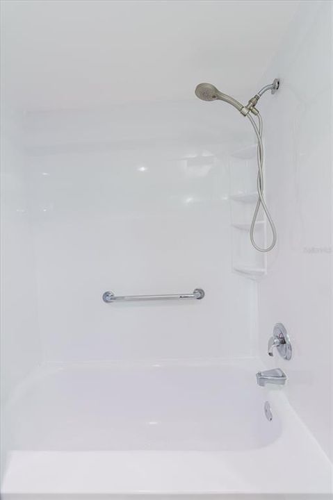 En Venta: $114,000 (2 camas, 1 baños, 870 Pies cuadrados)