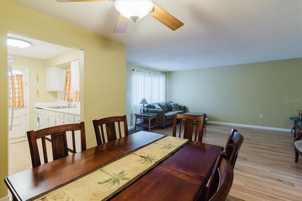 En Venta: $114,000 (2 camas, 1 baños, 870 Pies cuadrados)