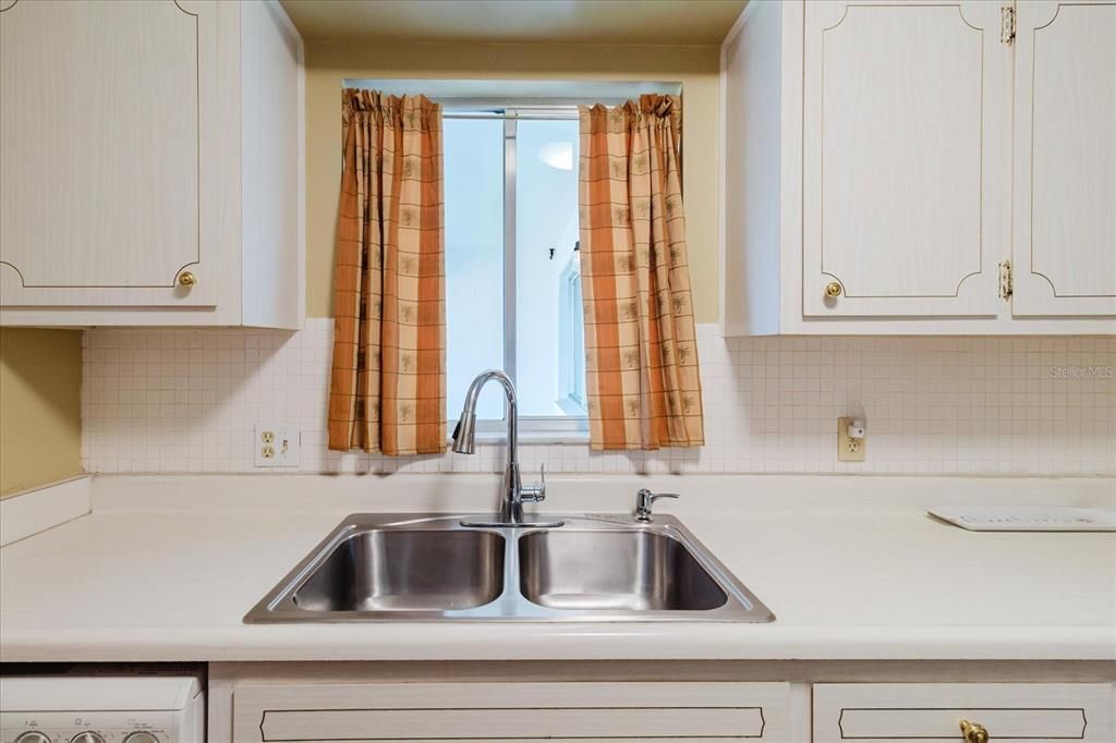 En Venta: $114,000 (2 camas, 1 baños, 870 Pies cuadrados)