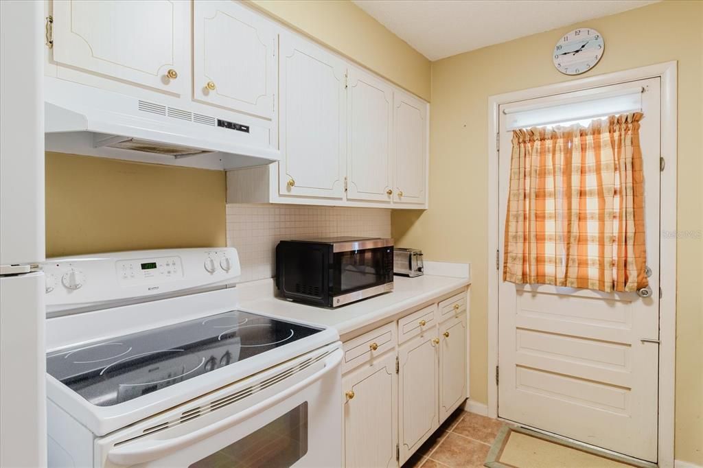 En Venta: $114,000 (2 camas, 1 baños, 870 Pies cuadrados)