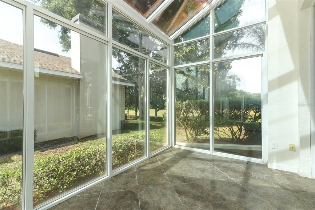 En Venta: $575,000 (3 camas, 2 baños, 3133 Pies cuadrados)