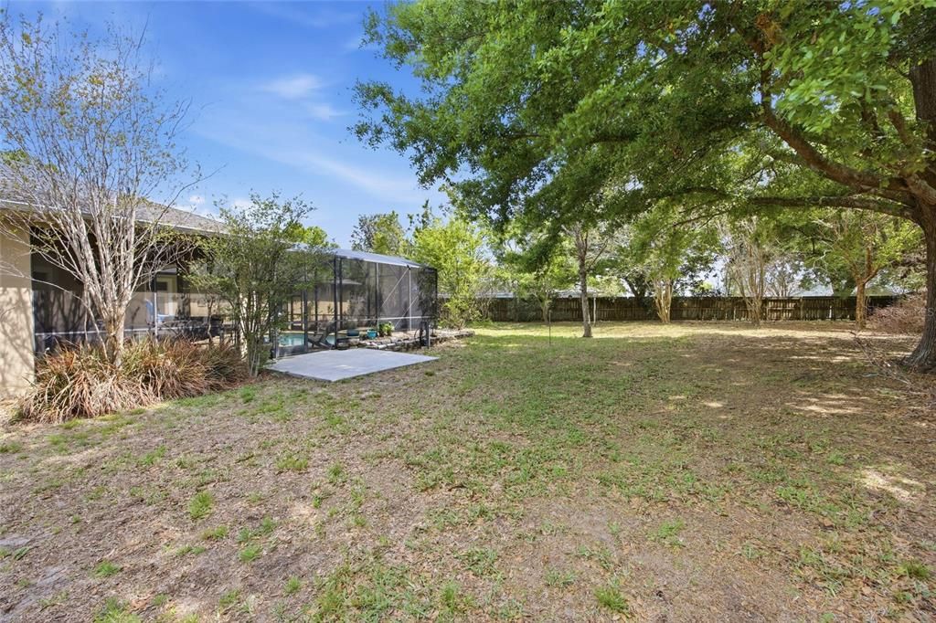 Activo con contrato: $825,000 (5 camas, 3 baños, 3417 Pies cuadrados)