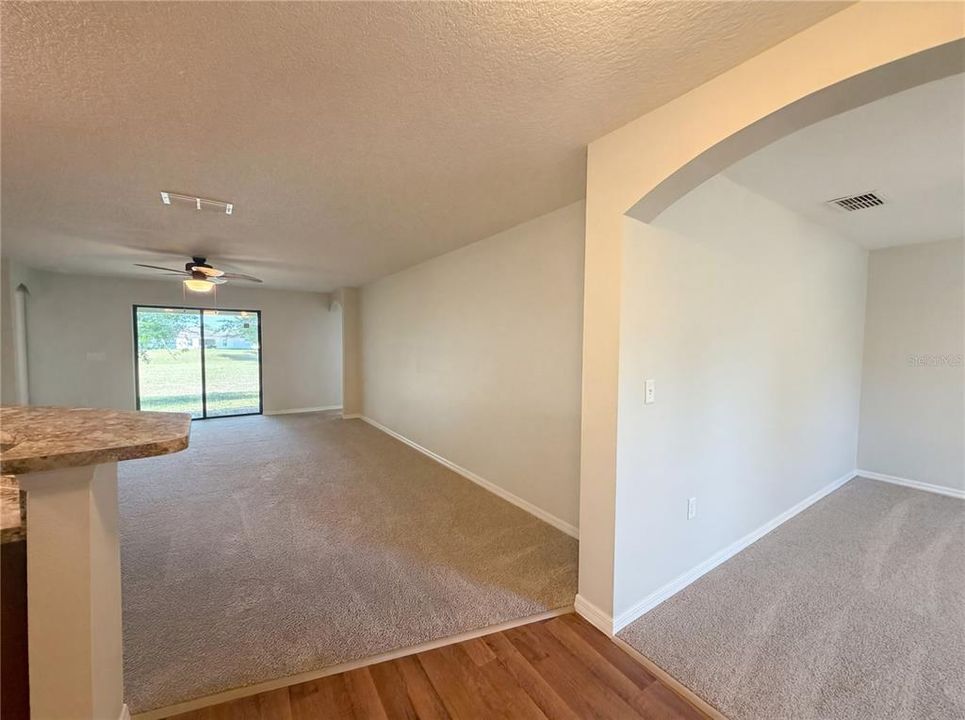 En Venta: $288,000 (3 camas, 2 baños, 1540 Pies cuadrados)