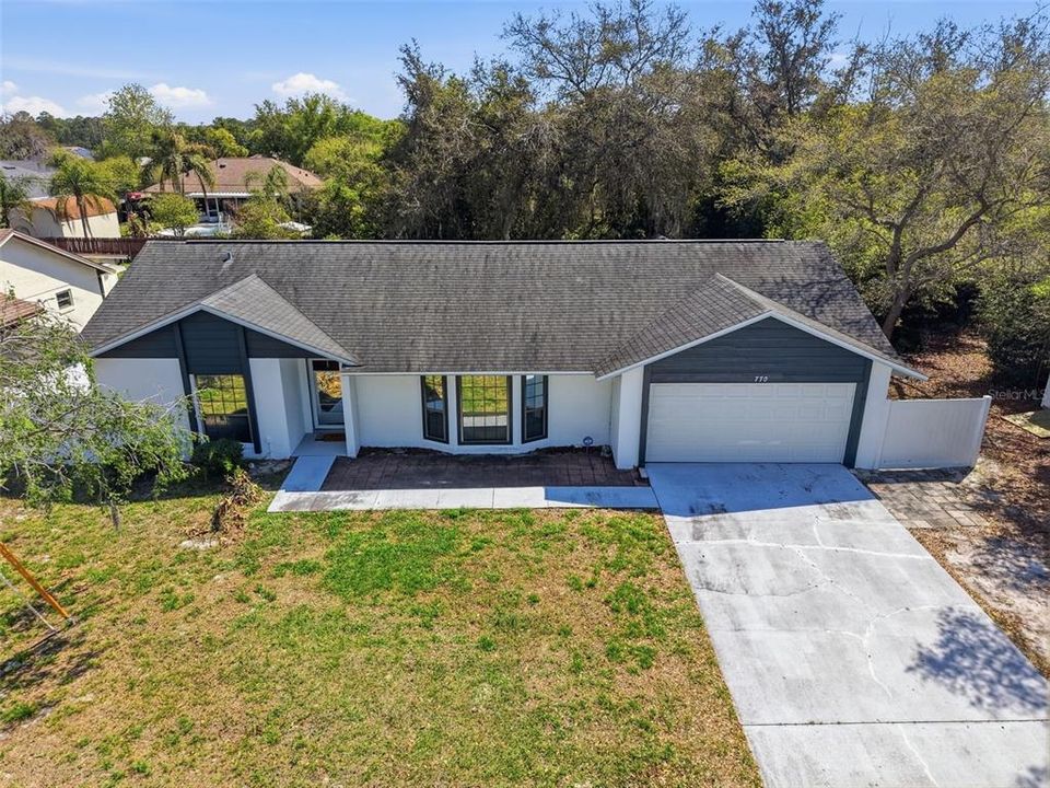 For Sale: $324,900 (3 beds, 2 baths, 1707 Square Feet)