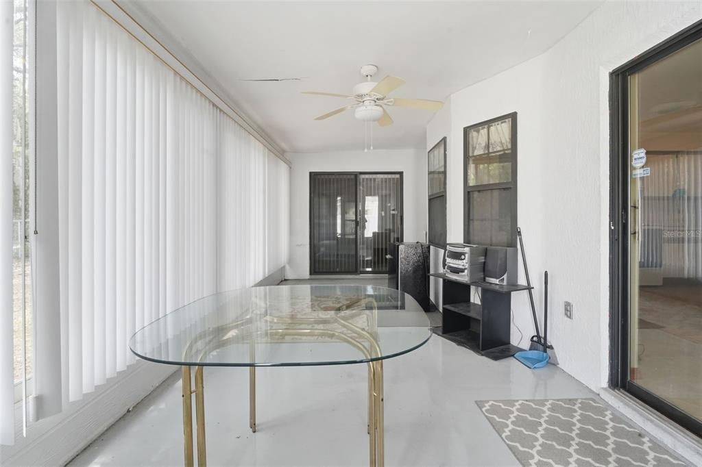 For Sale: $324,900 (3 beds, 2 baths, 1707 Square Feet)
