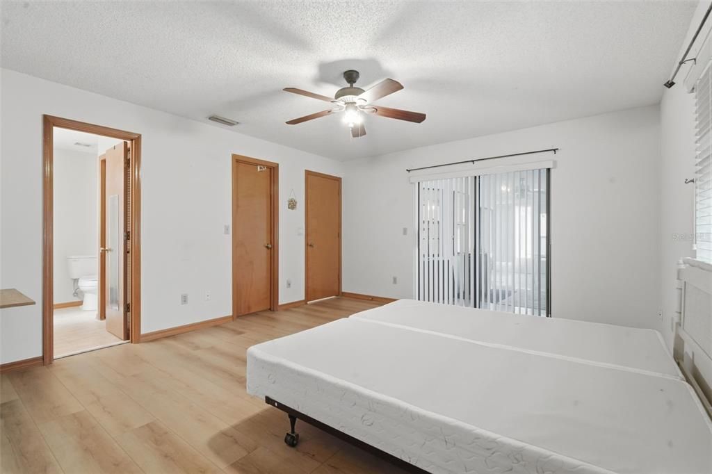 For Sale: $324,900 (3 beds, 2 baths, 1707 Square Feet)