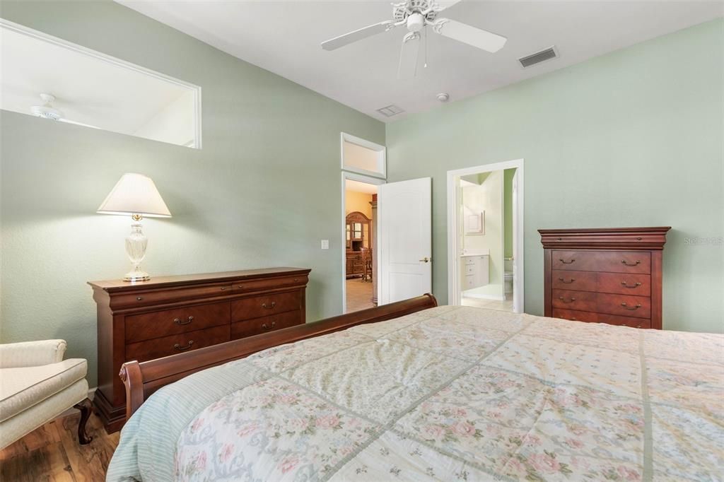 For Sale: $329,000 (3 beds, 2 baths, 1684 Square Feet)