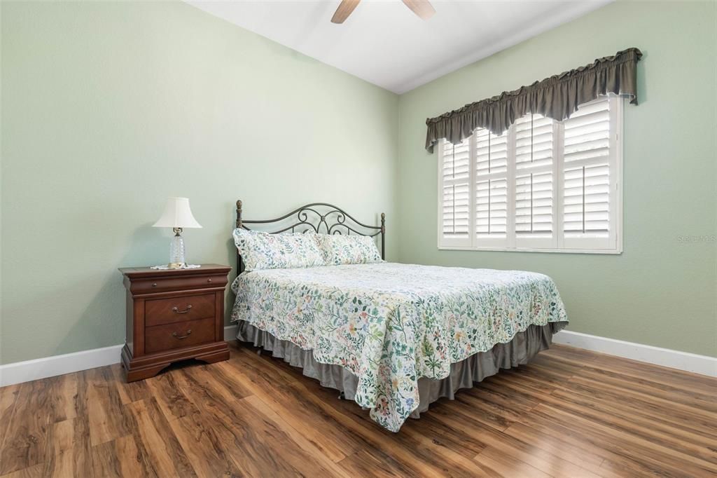 For Sale: $329,000 (3 beds, 2 baths, 1684 Square Feet)