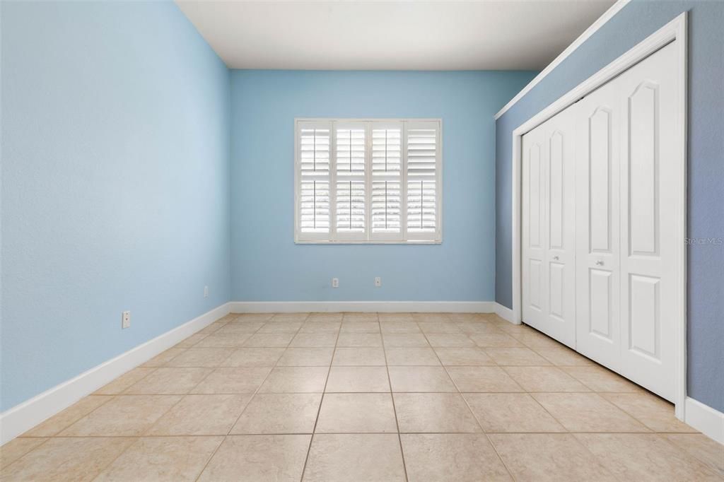 For Sale: $329,000 (3 beds, 2 baths, 1684 Square Feet)