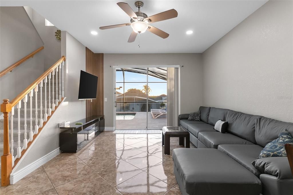 Active With Contract: $2,800 (5 beds, 3 baths, 2451 Square Feet)