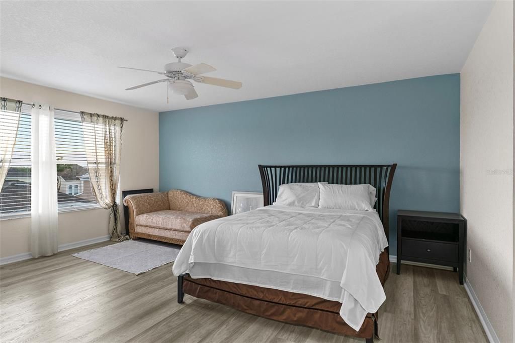 Active With Contract: $2,800 (5 beds, 3 baths, 2451 Square Feet)