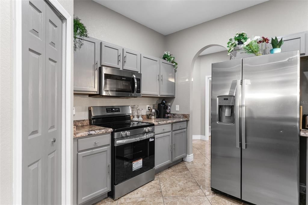 Active With Contract: $2,800 (5 beds, 3 baths, 2451 Square Feet)