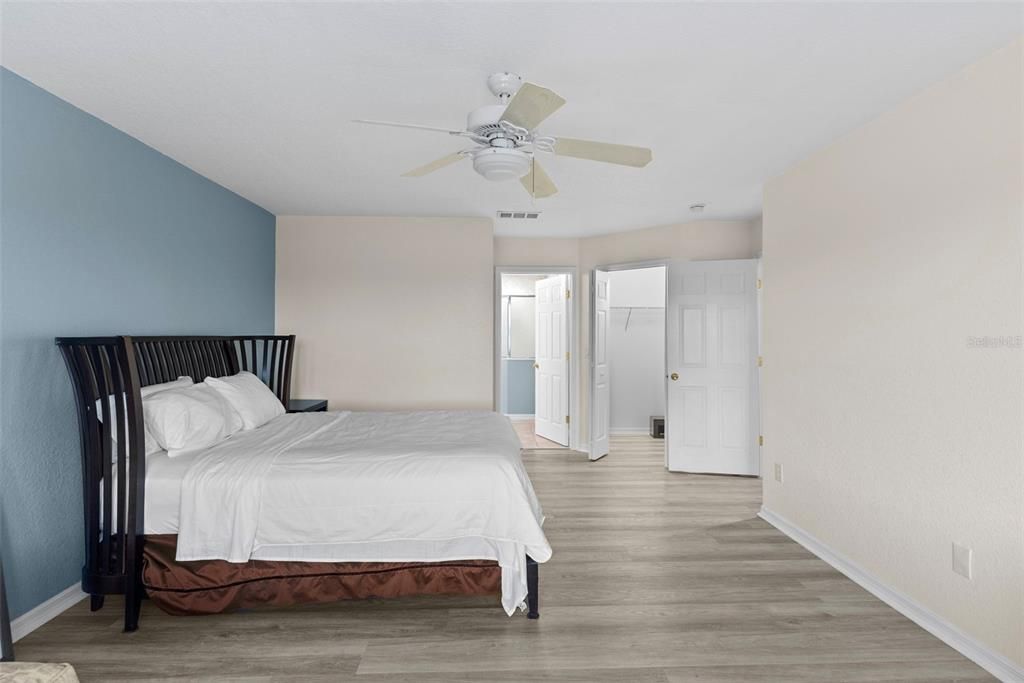 Active With Contract: $2,800 (5 beds, 3 baths, 2451 Square Feet)