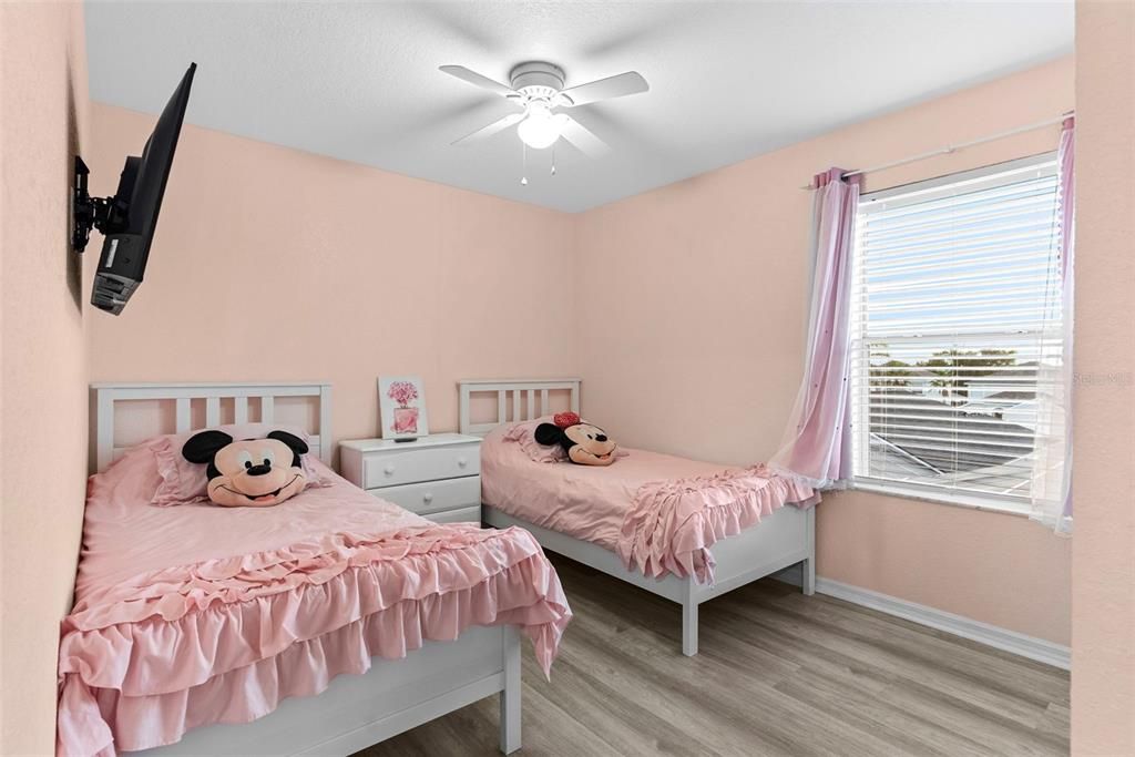 Active With Contract: $2,800 (5 beds, 3 baths, 2451 Square Feet)