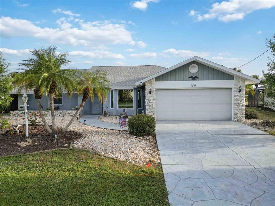 For Rent: $3,999 (2 beds, 2 baths, 1533 Square Feet)