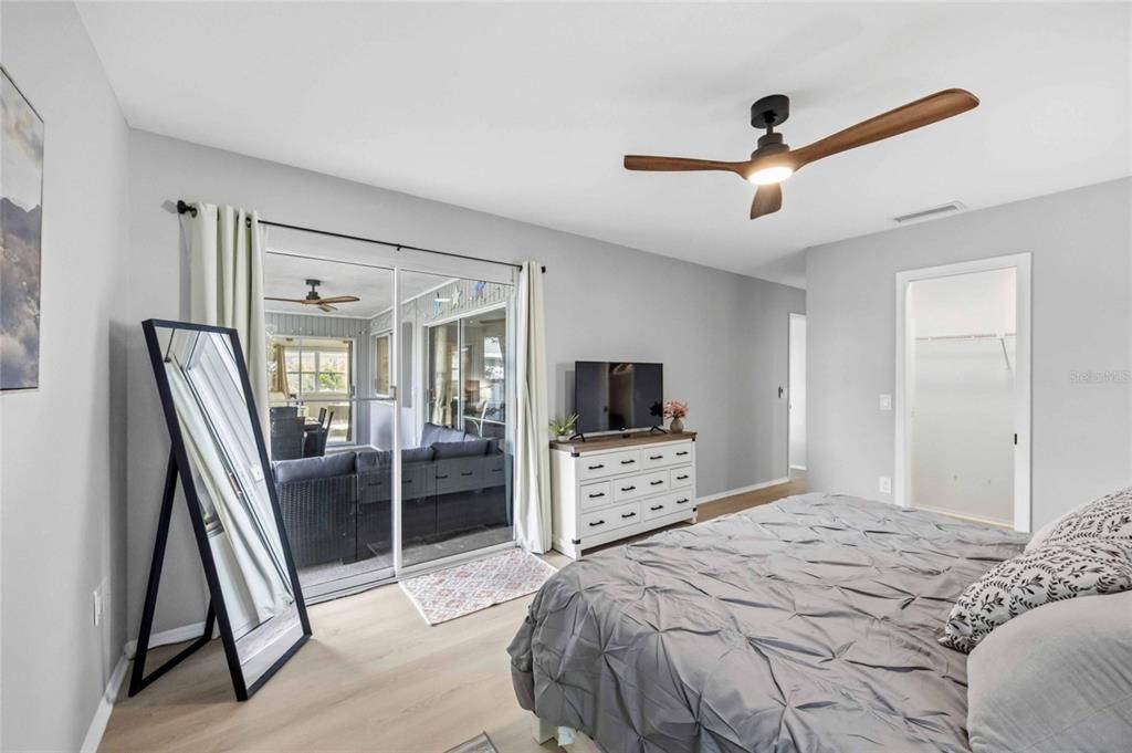 For Rent: $3,999 (2 beds, 2 baths, 1533 Square Feet)