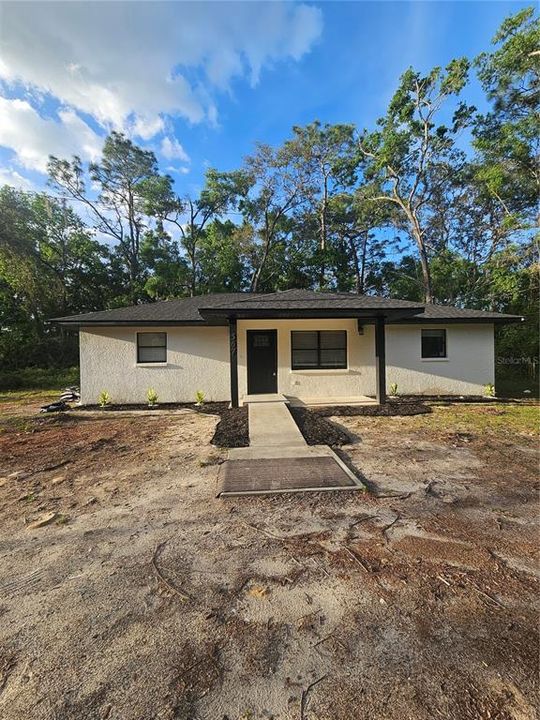 For Sale: $240,000 (2 beds, 2 baths, 1144 Square Feet)