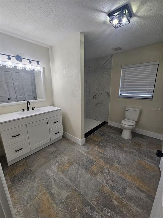 For Sale: $240,000 (2 beds, 2 baths, 1144 Square Feet)