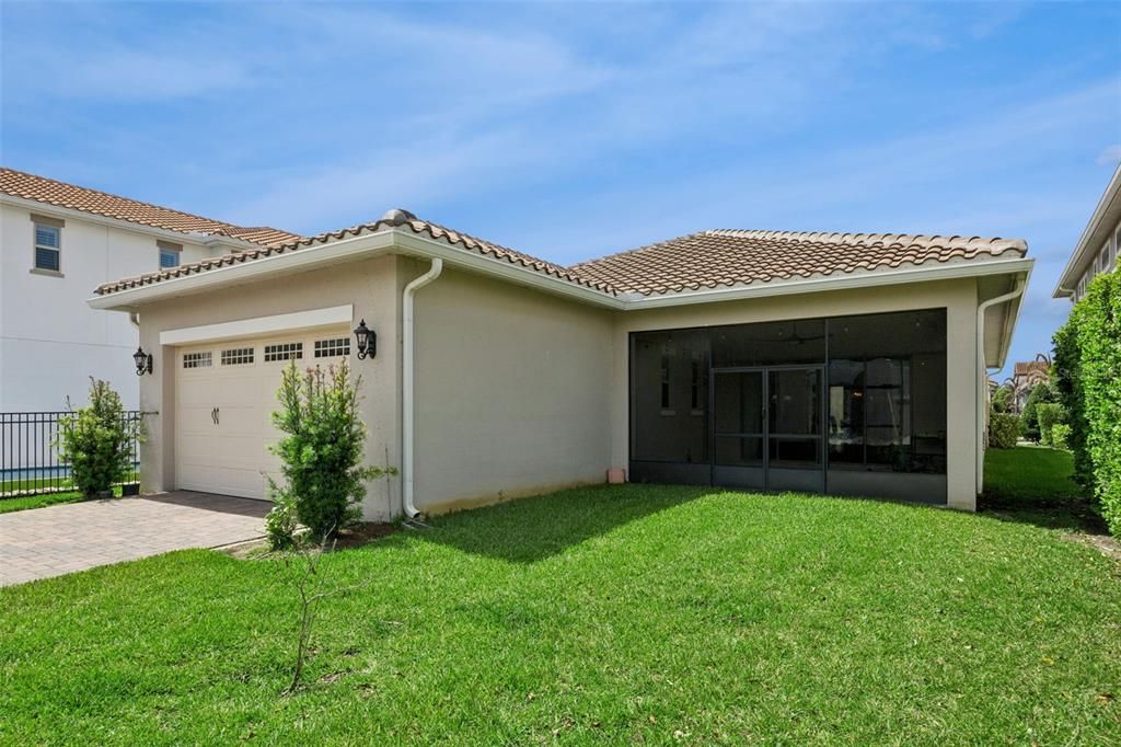 Active With Contract: $655,000 (3 beds, 2 baths, 2256 Square Feet)