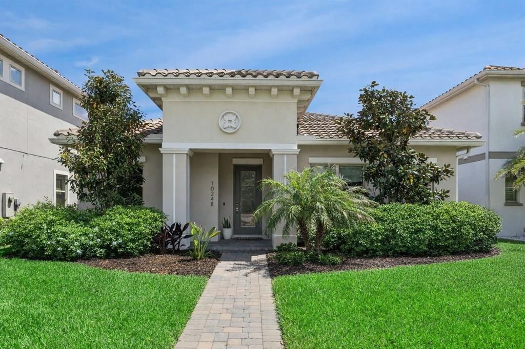 Active With Contract: $655,000 (3 beds, 2 baths, 2256 Square Feet)