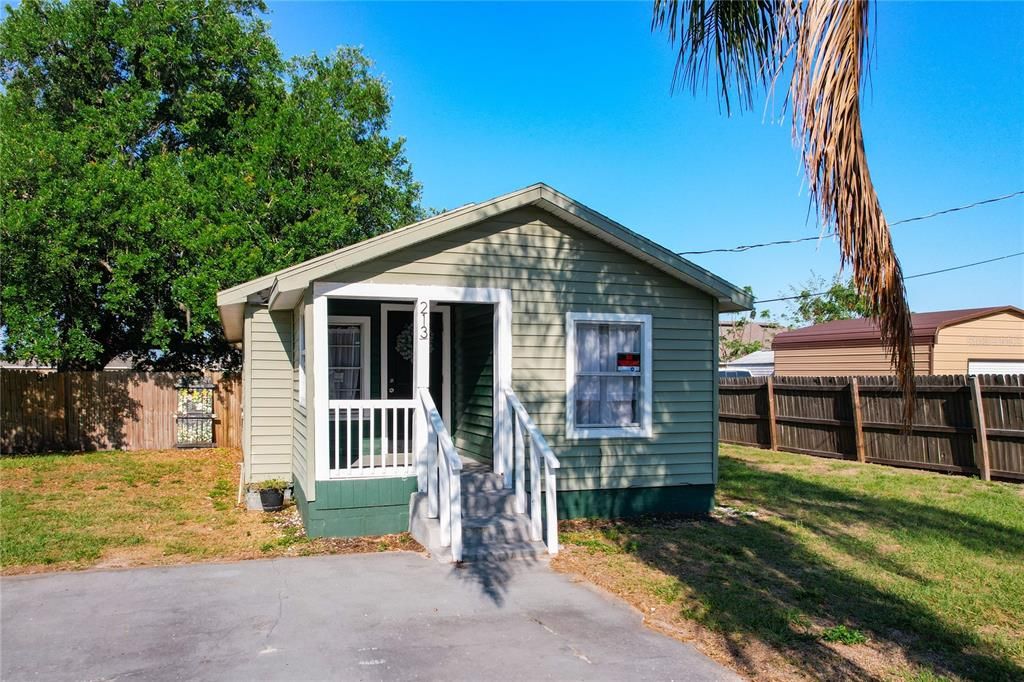 En Venta: $180,000 (2 camas, 1 baños, 728 Pies cuadrados)