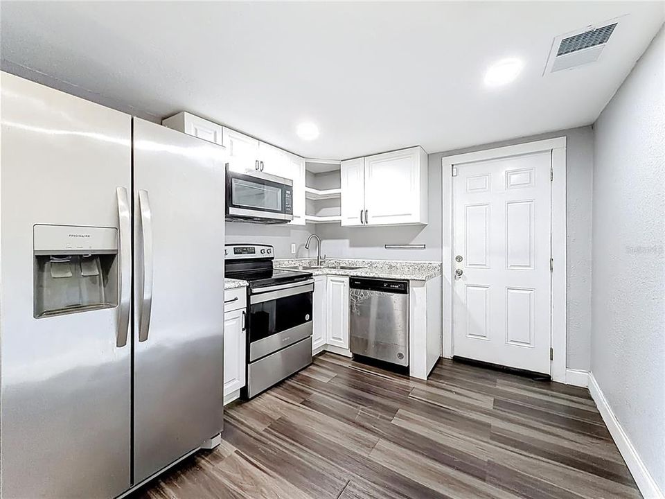 En Venta: $180,000 (2 camas, 1 baños, 728 Pies cuadrados)